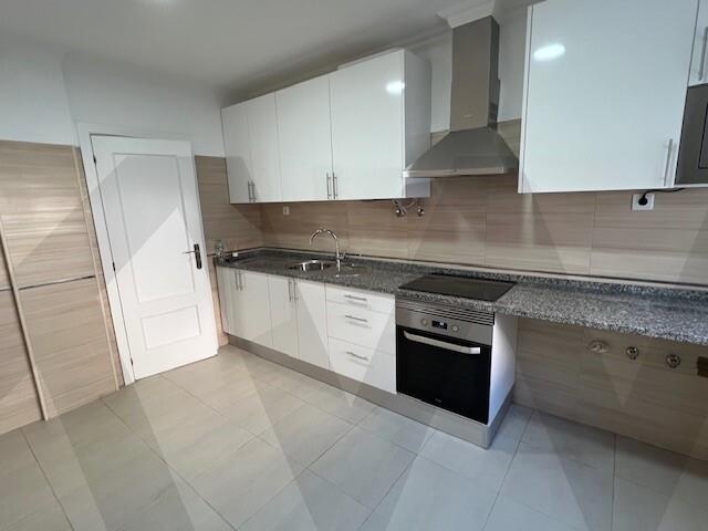 Apartamento T2 à Venda em Seixal - Portugal - 8