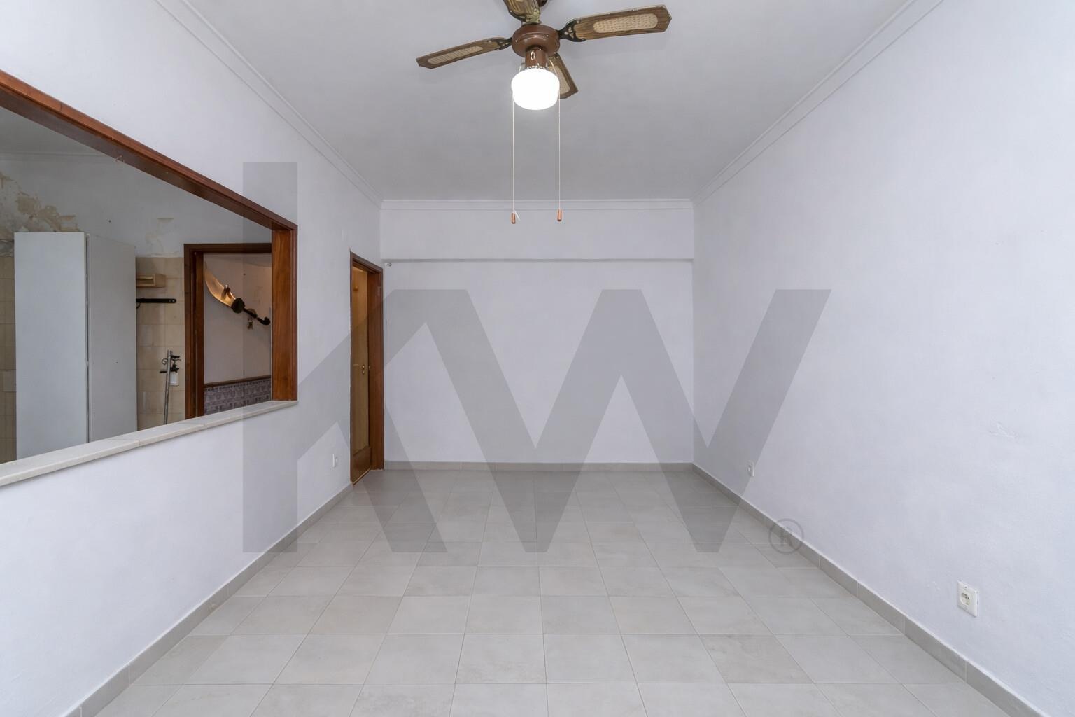Apartamento T2 à Venda em Seixal - Portugal - 3