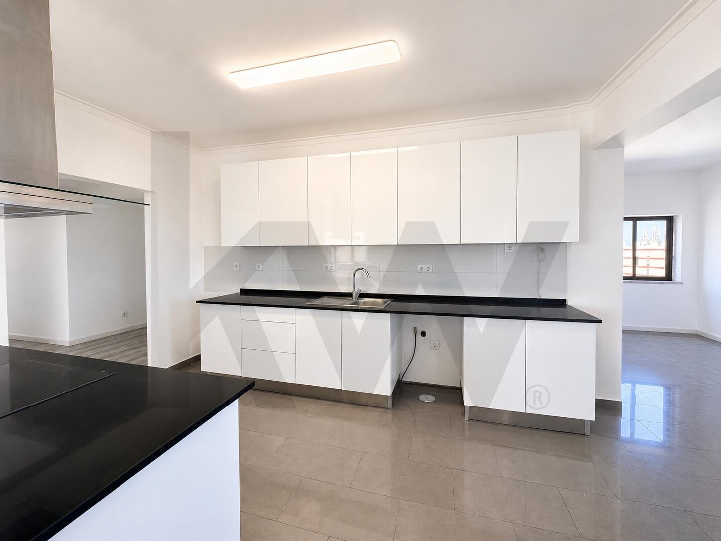 Apartamento T2 à Venda em Seixal - Portugal - 5