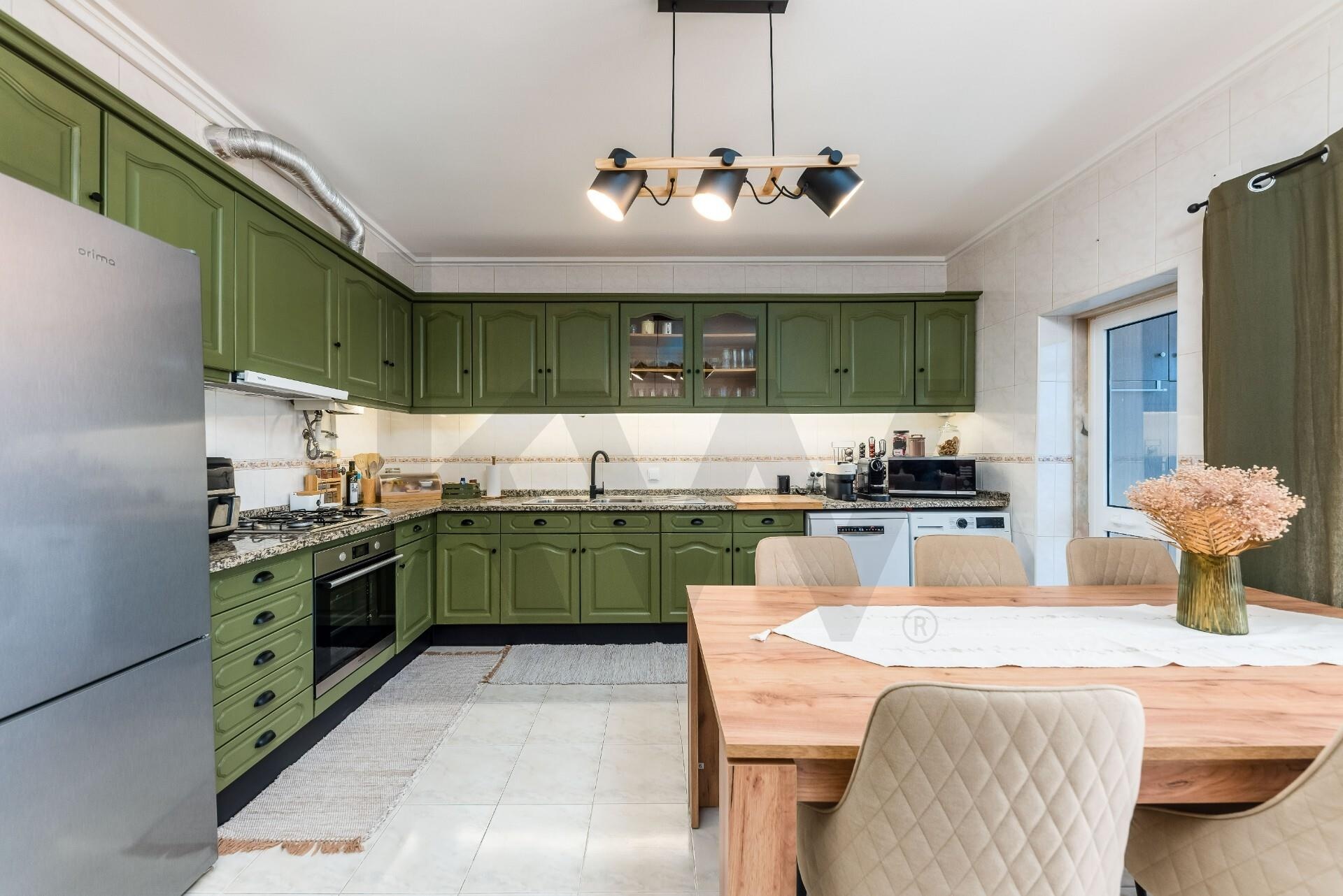 Apartamento T2 à Venda em Seixal - Portugal - 2