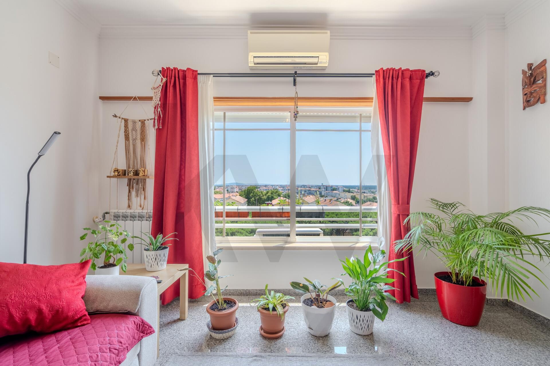 Apartamento T2 à Venda em Seixal - Portugal - 3