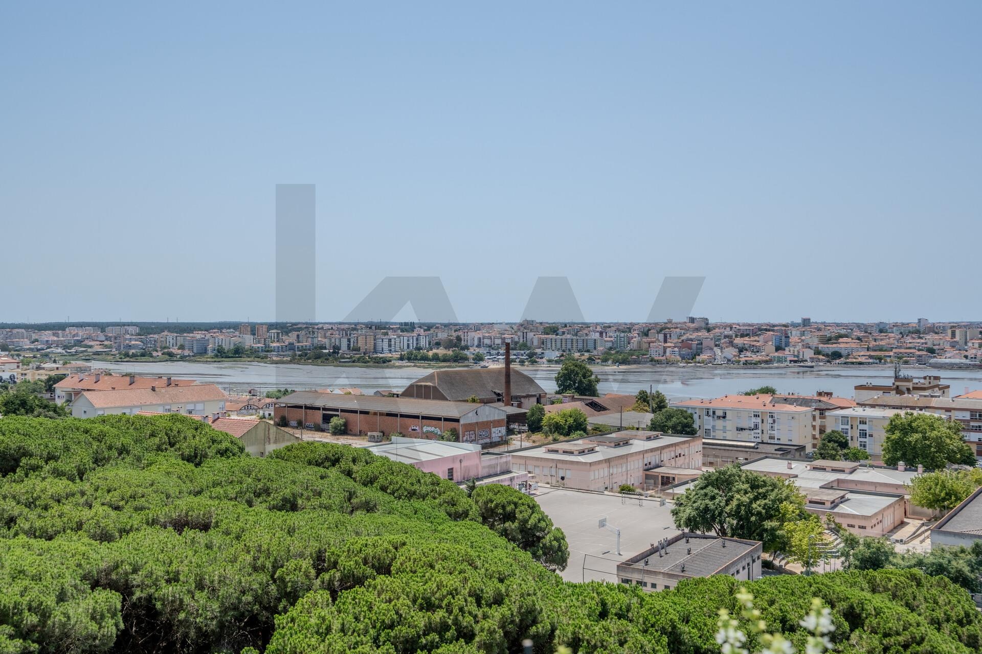Apartamento T2 à Venda em Seixal - Portugal - 4