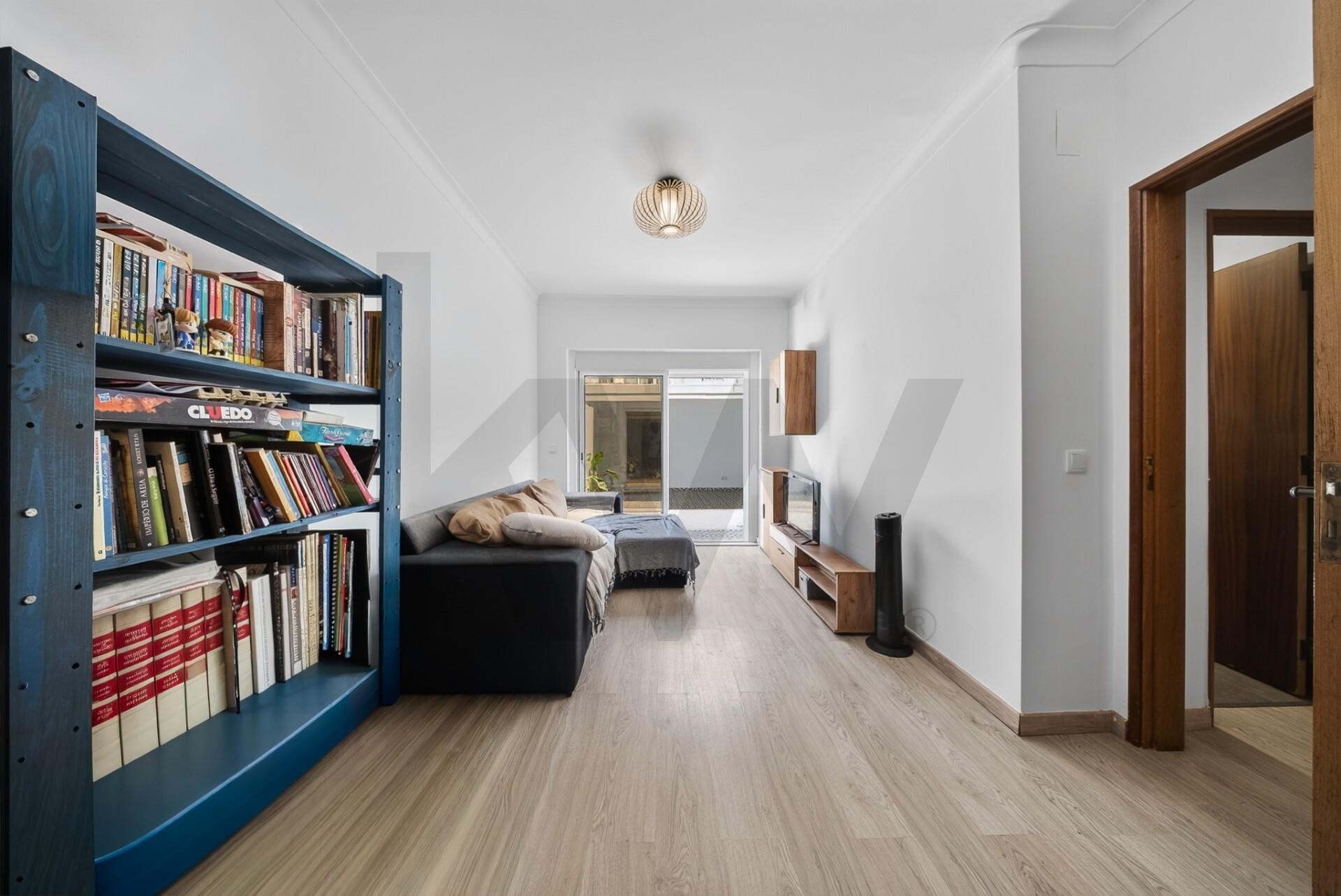 Apartamento T2 à Venda em Seixal - Portugal - 1