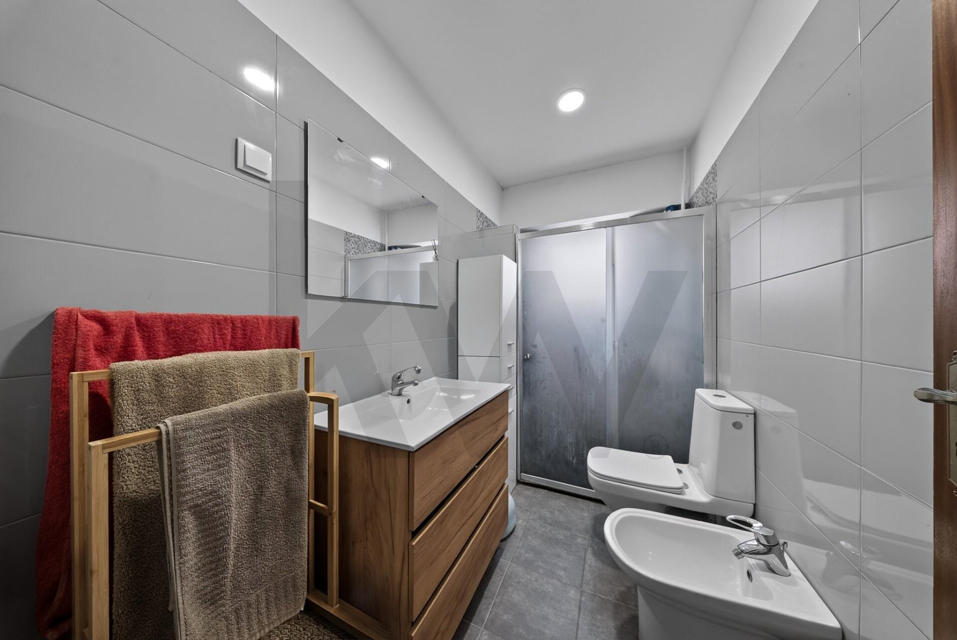 Apartamento T2 à Venda em Seixal - Portugal - 8