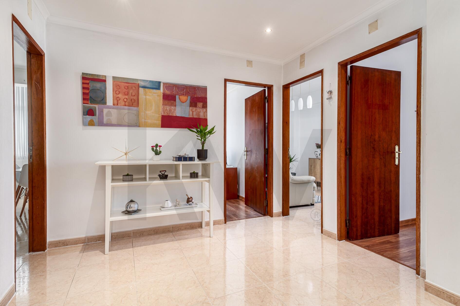 Apartamento T2 à Venda em Seixal - Portugal - 1