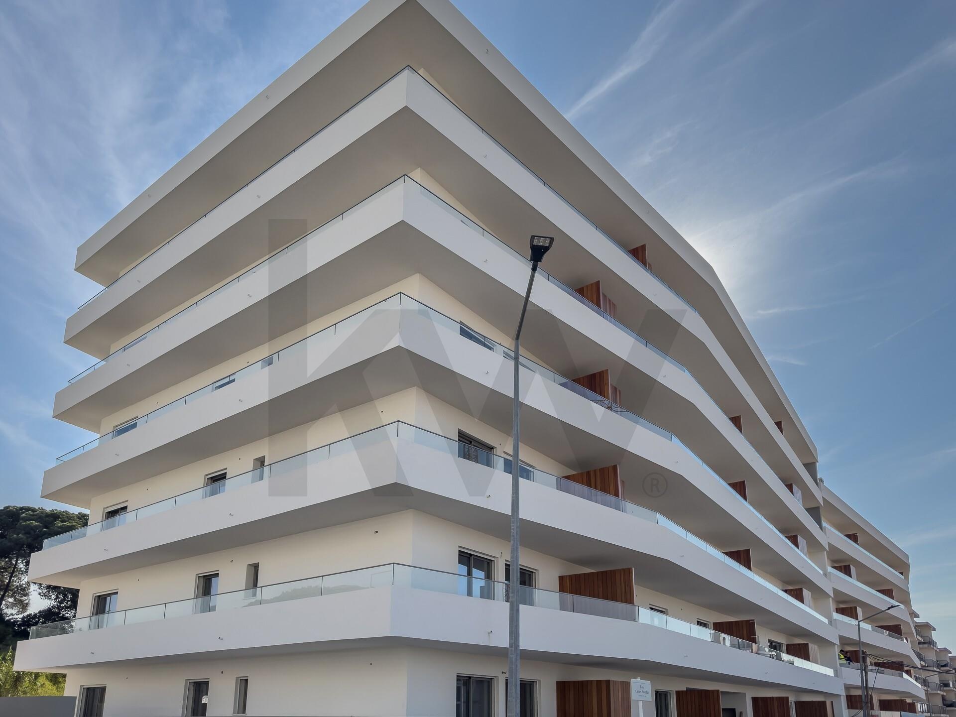 2 Bedroom Home for Sale in Seixal - Setúbal - Portugal - 1