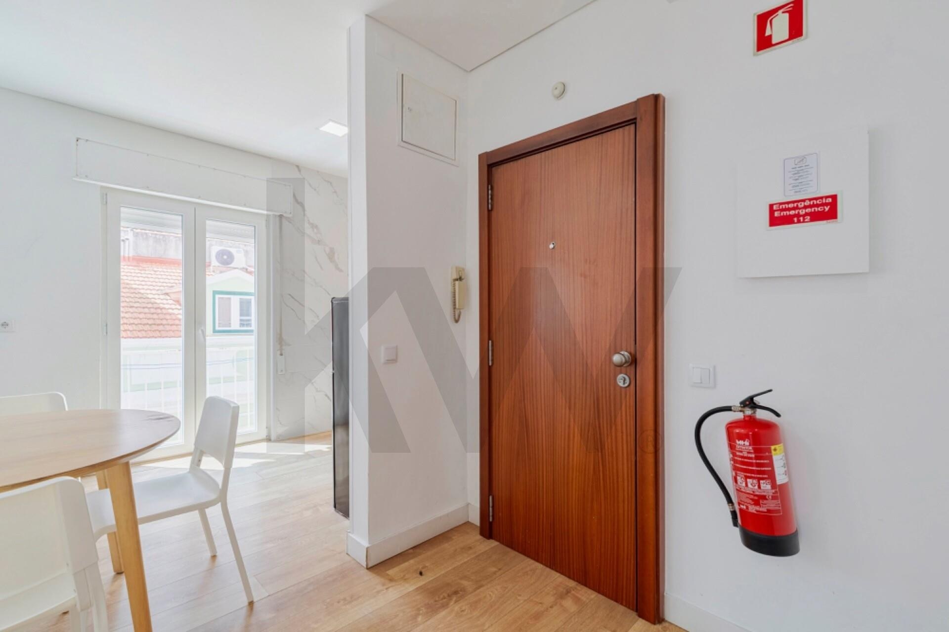 Apartamento T2 à Venda em Setúbal - Portugal - 2