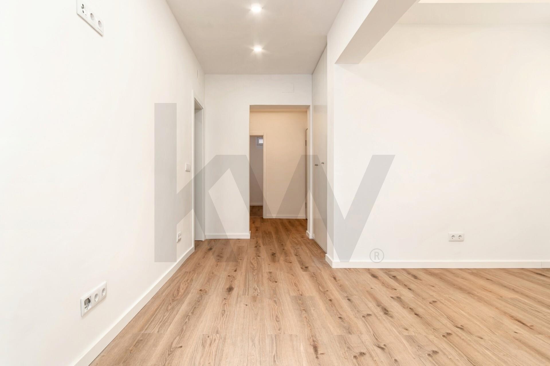 Apartamento T2 à Venda em Setúbal - Portugal - 2