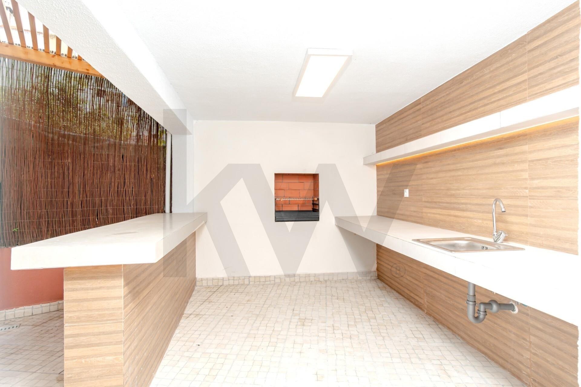 Apartamento T2 à Venda em Setúbal - Portugal - 7