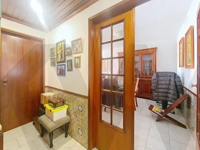 Apartamento T2 à Venda em Setúbal - Portugal - 2