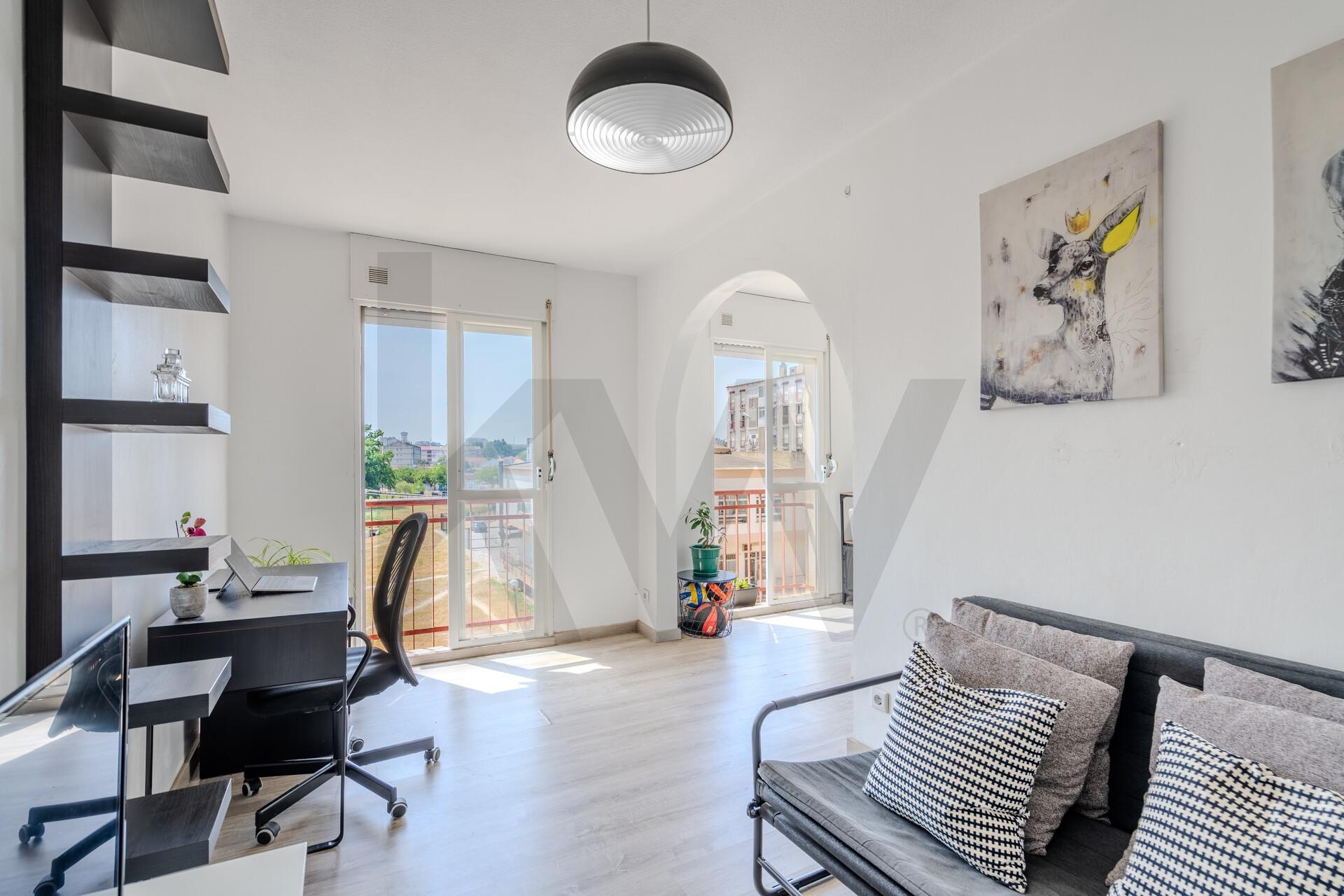 2 Bedroom Apartment for Sale in Vale Da Amoreira - Setúbal - Portugal - 1