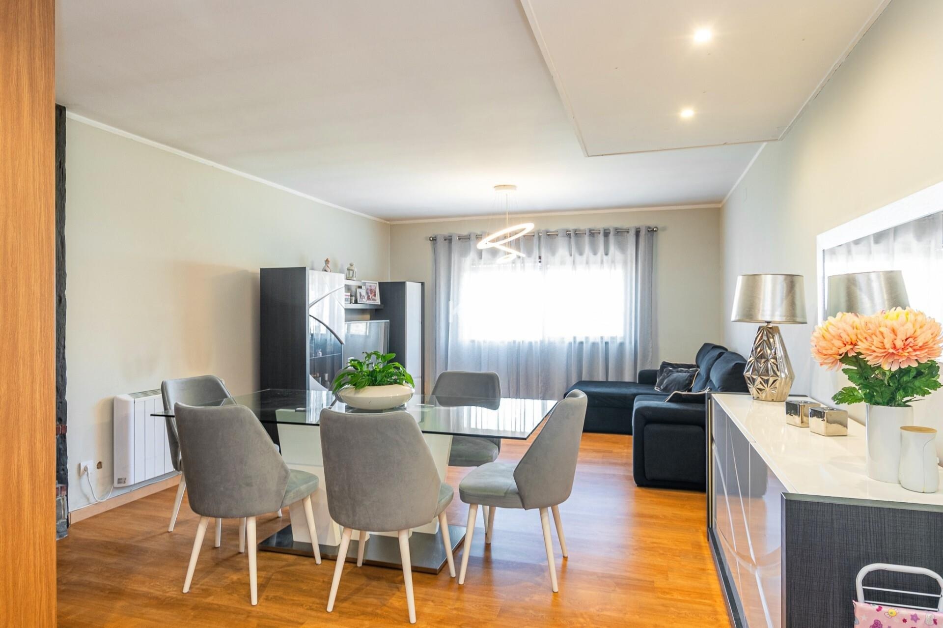 Apartamento T2 à Venda em Vila Nova de Gaia - 1