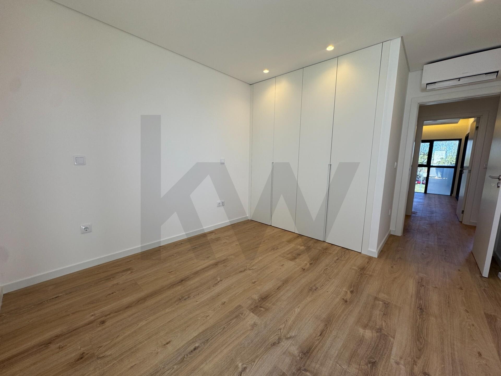 Apartamento T2 à Venda em Viseu - Portugal - 8