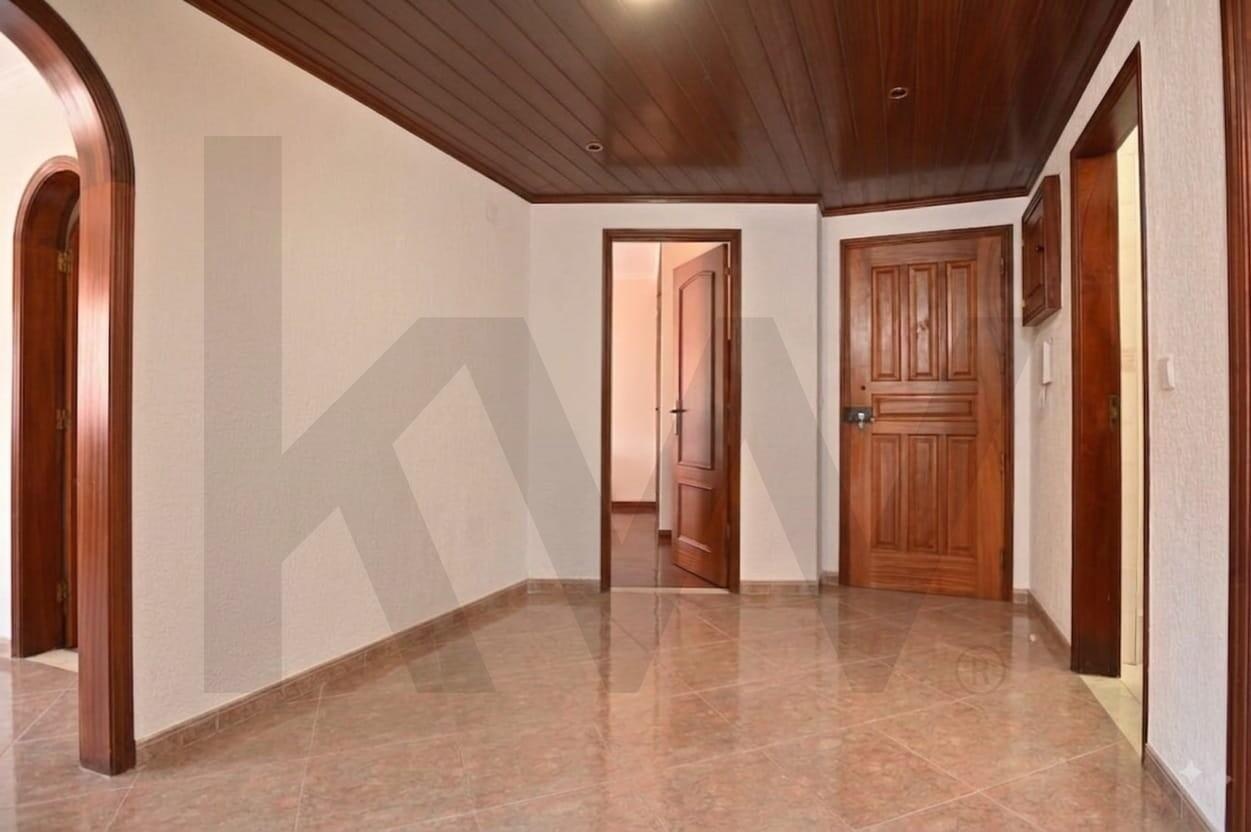Apartamento T3 à Venda em Agualva-Cacém - Lisboa - Portugal - 5