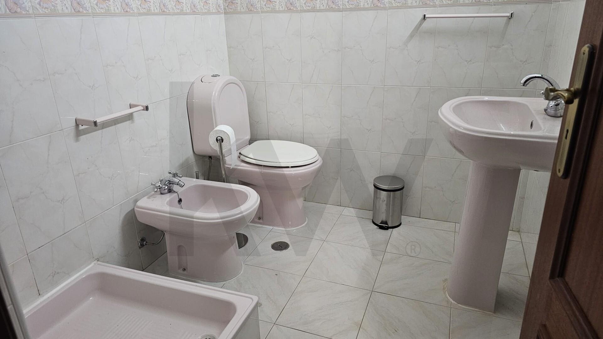 Apartamento T3 à Venda em Agualva-Cacém - Lisboa - Portugal - 8