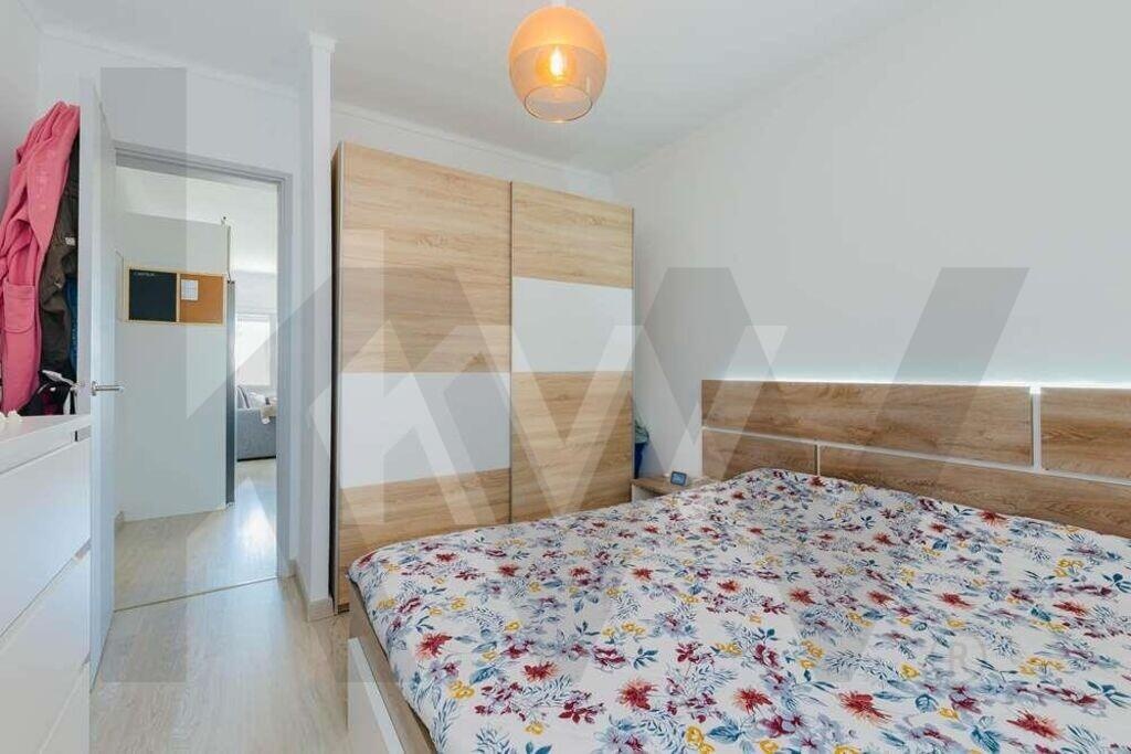 Apartamento T3 à Venda em Agualva-Cacém - Lisboa - Portugal - 2
