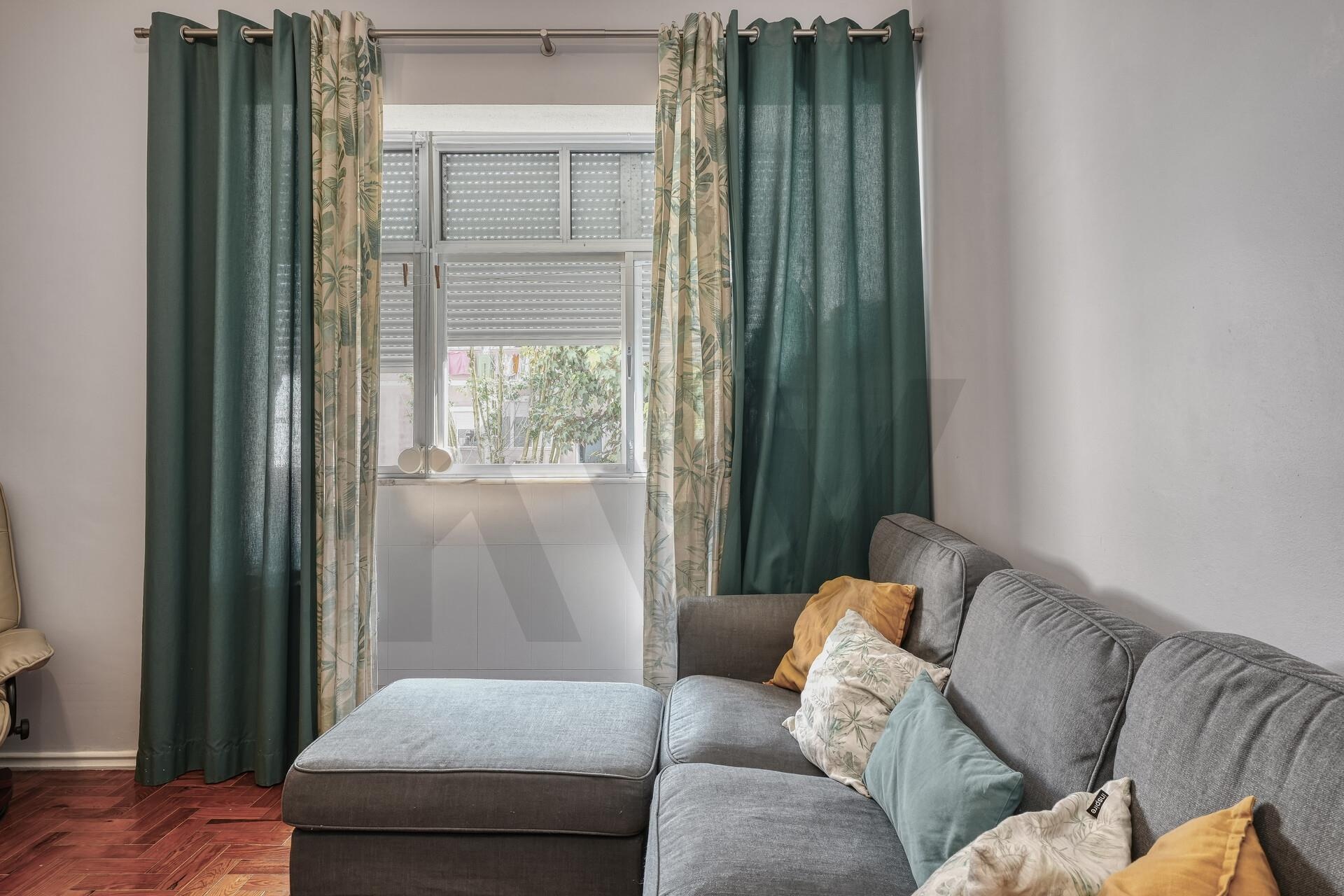 Apartamento T3 à Venda em Agualva-cacém - Lisboa - Portugal - 3
