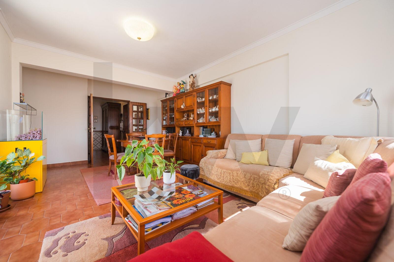 3 Bedroom Home for Sale in Agualva-cacém - Lisbon - Portugal - 1