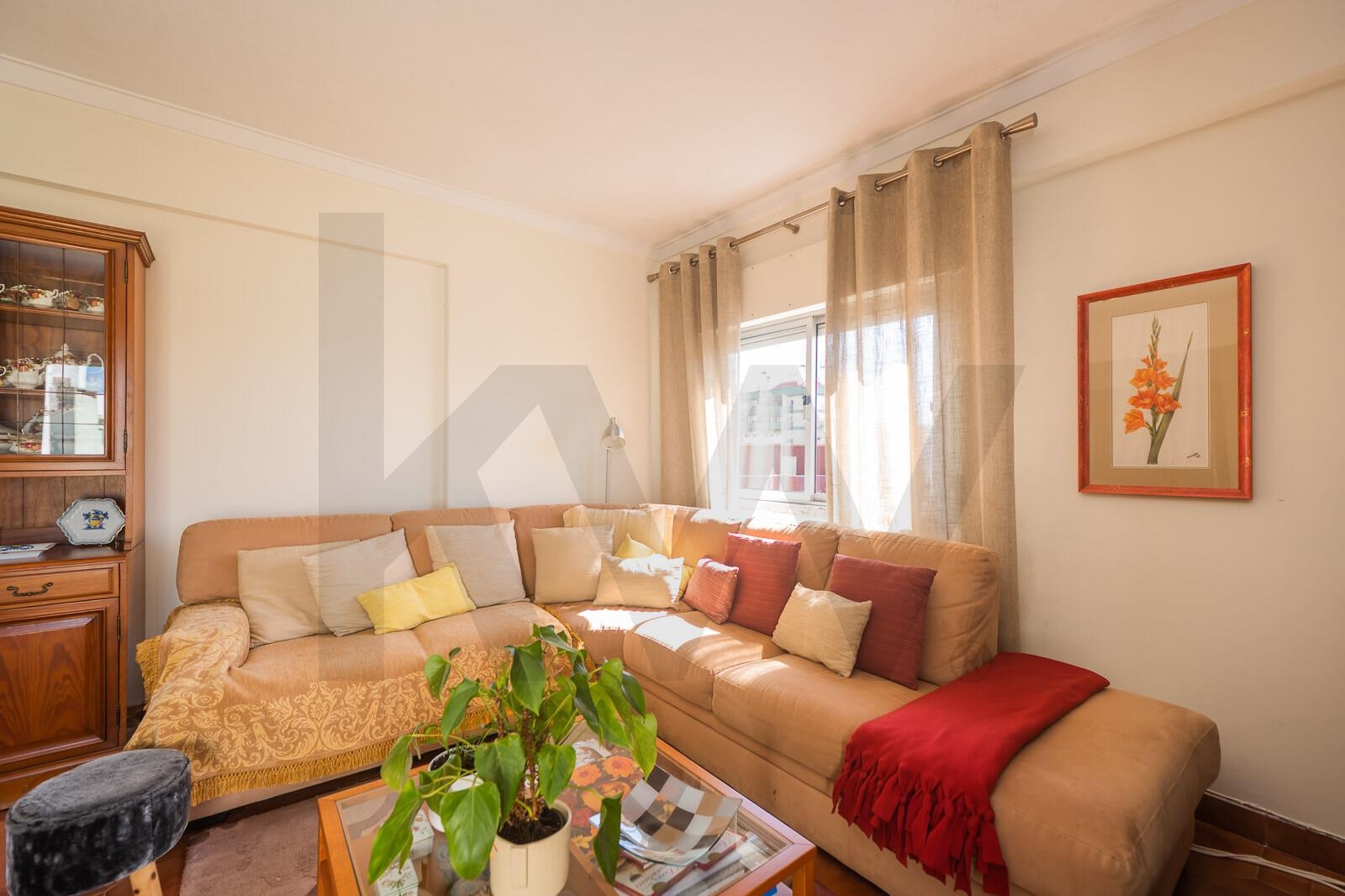 3 Bedroom Home for Sale in Agualva-cacém - Lisbon - Portugal - 6