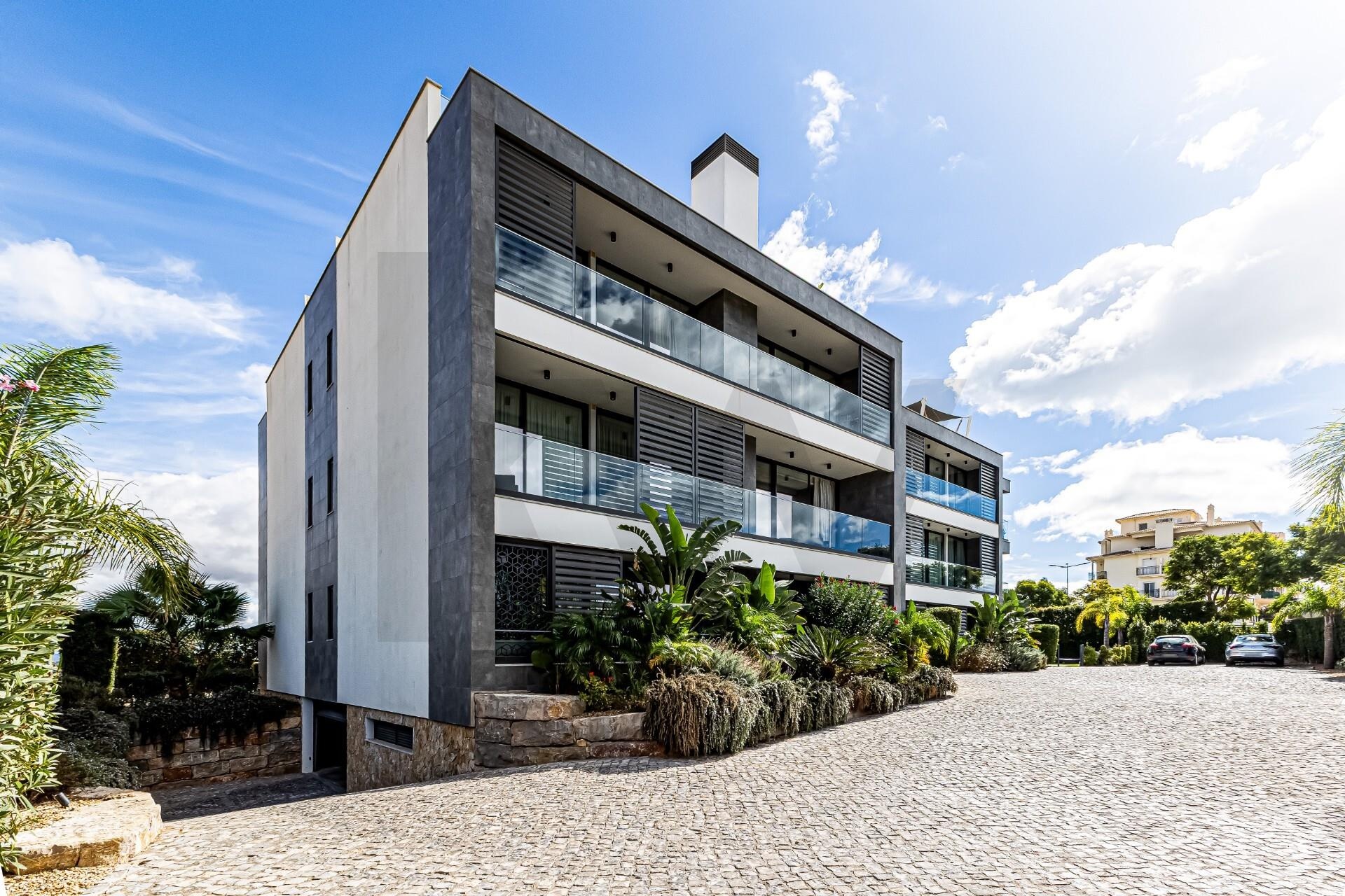 Apartamento T3 à Venda em Albufeira - Algarve - Portugal - 3