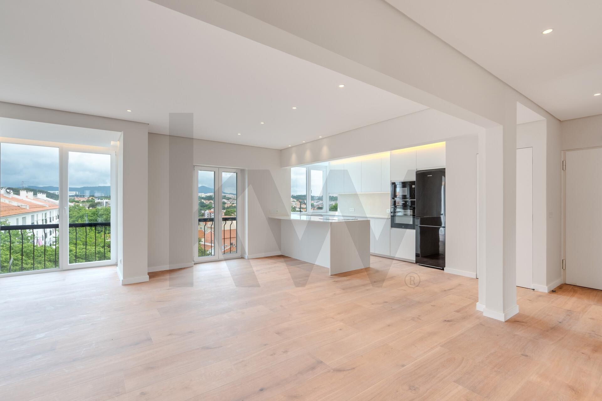 Apartamento T3 à Venda em Alcabideche - Lisboa - Portugal - 3