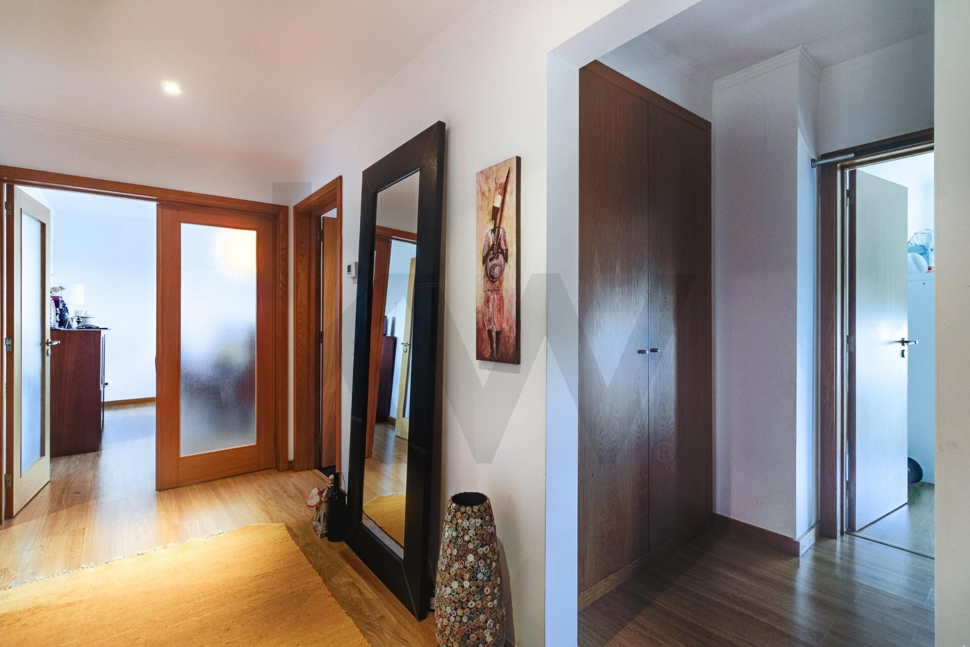 Apartamento T3 à Venda em Alcabideche - Lisboa - Portugal - 2