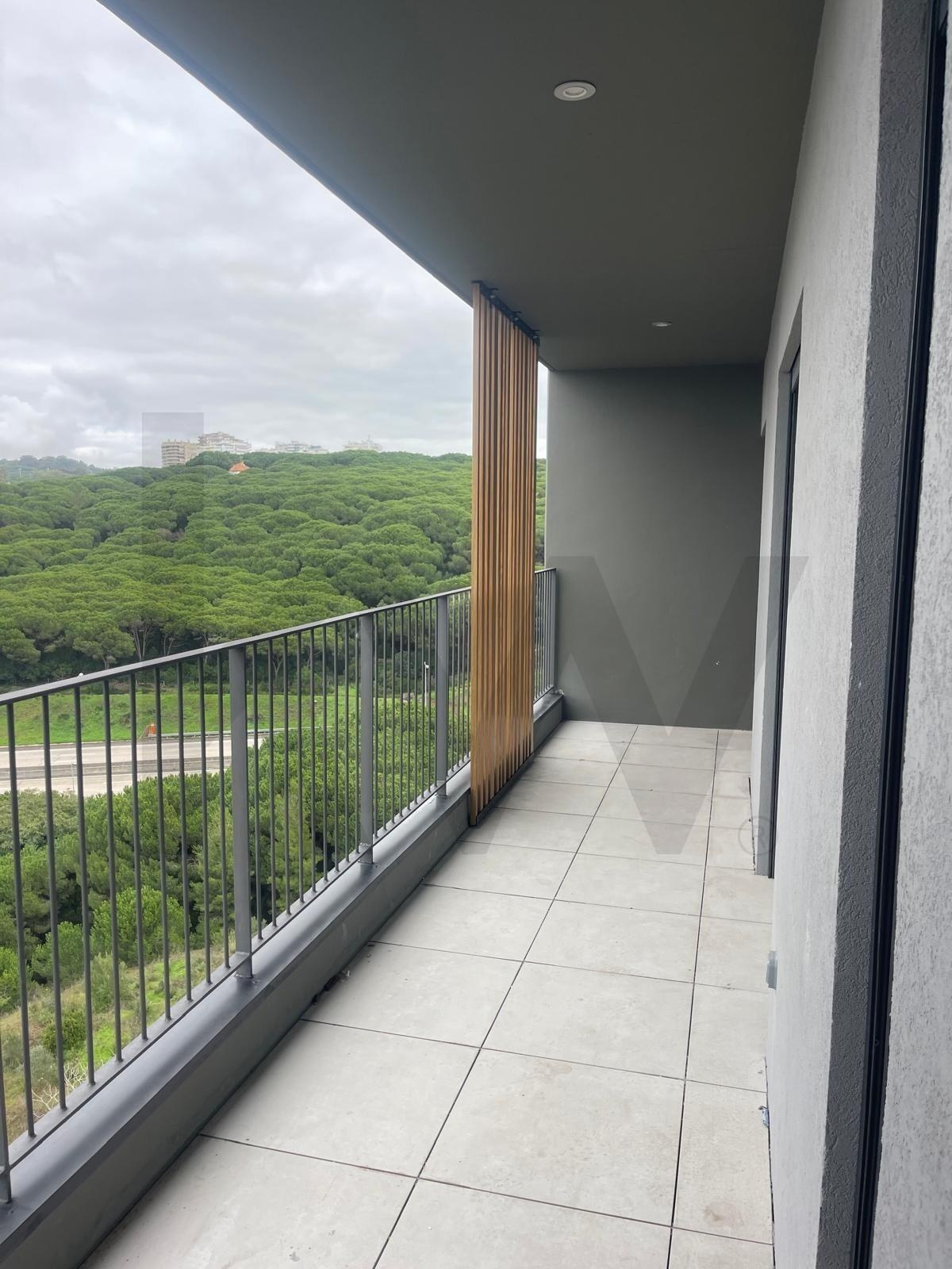 Apartamento T3 à Venda em Algés - Lisboa - Portugal - 2