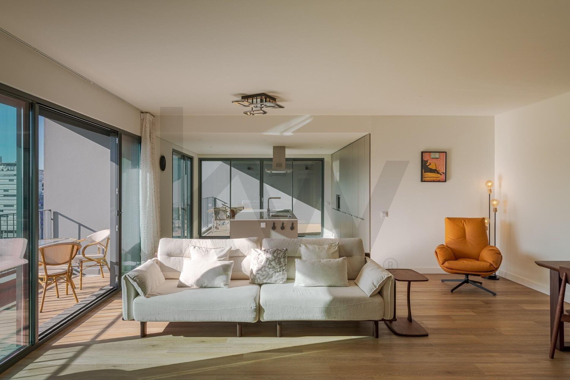 Apartamento T3 à Venda em Algés - Lisboa - Portugal - 4