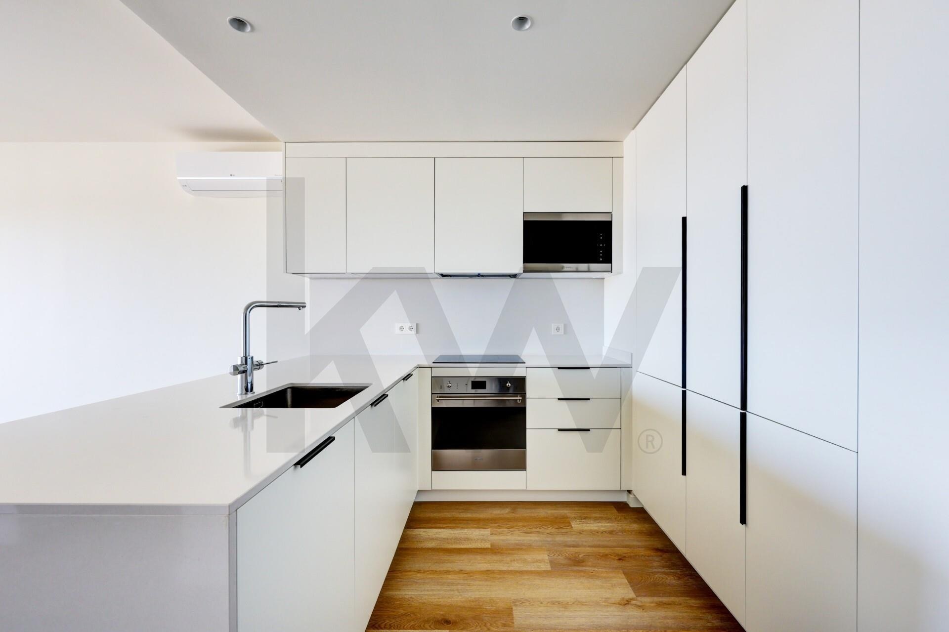 Apartamento T3 à Venda em Algés - Lisboa - Portugal - 8