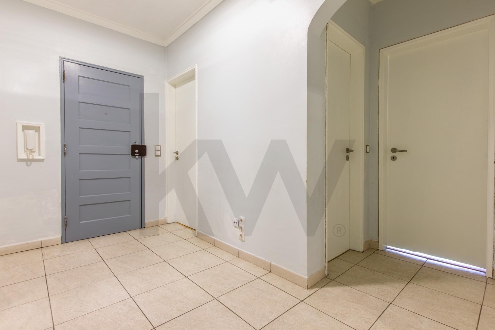 Apartamento T3 à Venda em Almada - Setúbal - Portugal - 7