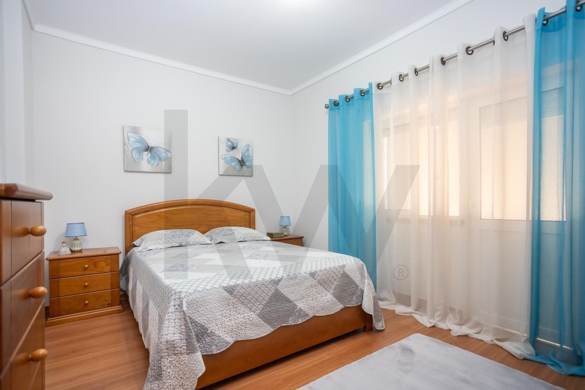 Apartamento T3 à Venda em Almada - Setúbal - Portugal - 3