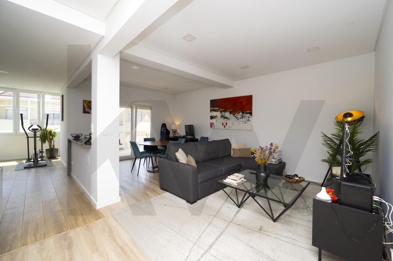 Apartamento T3 à Venda em Almada - Setúbal - Portugal - 5