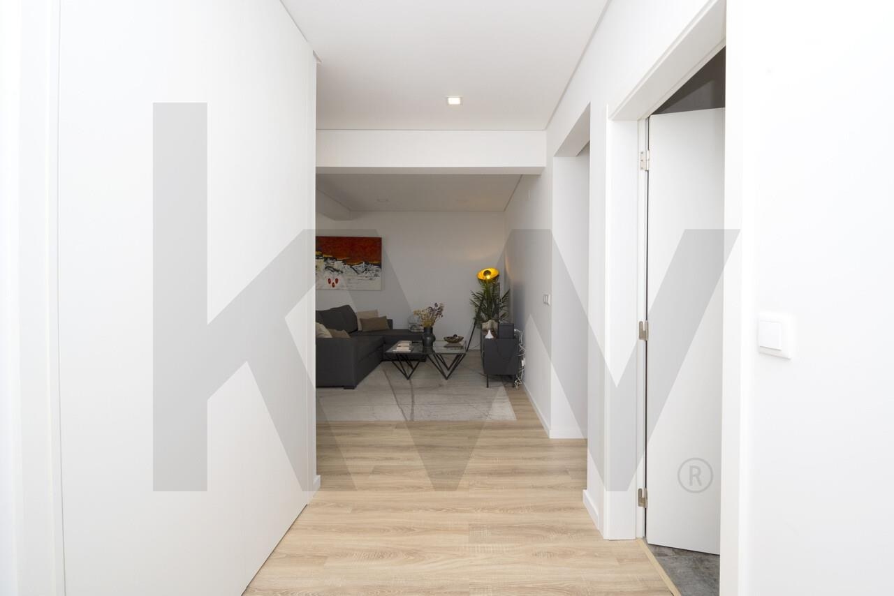 Apartamento T3 à Venda em Almada - Setúbal - Portugal - 7
