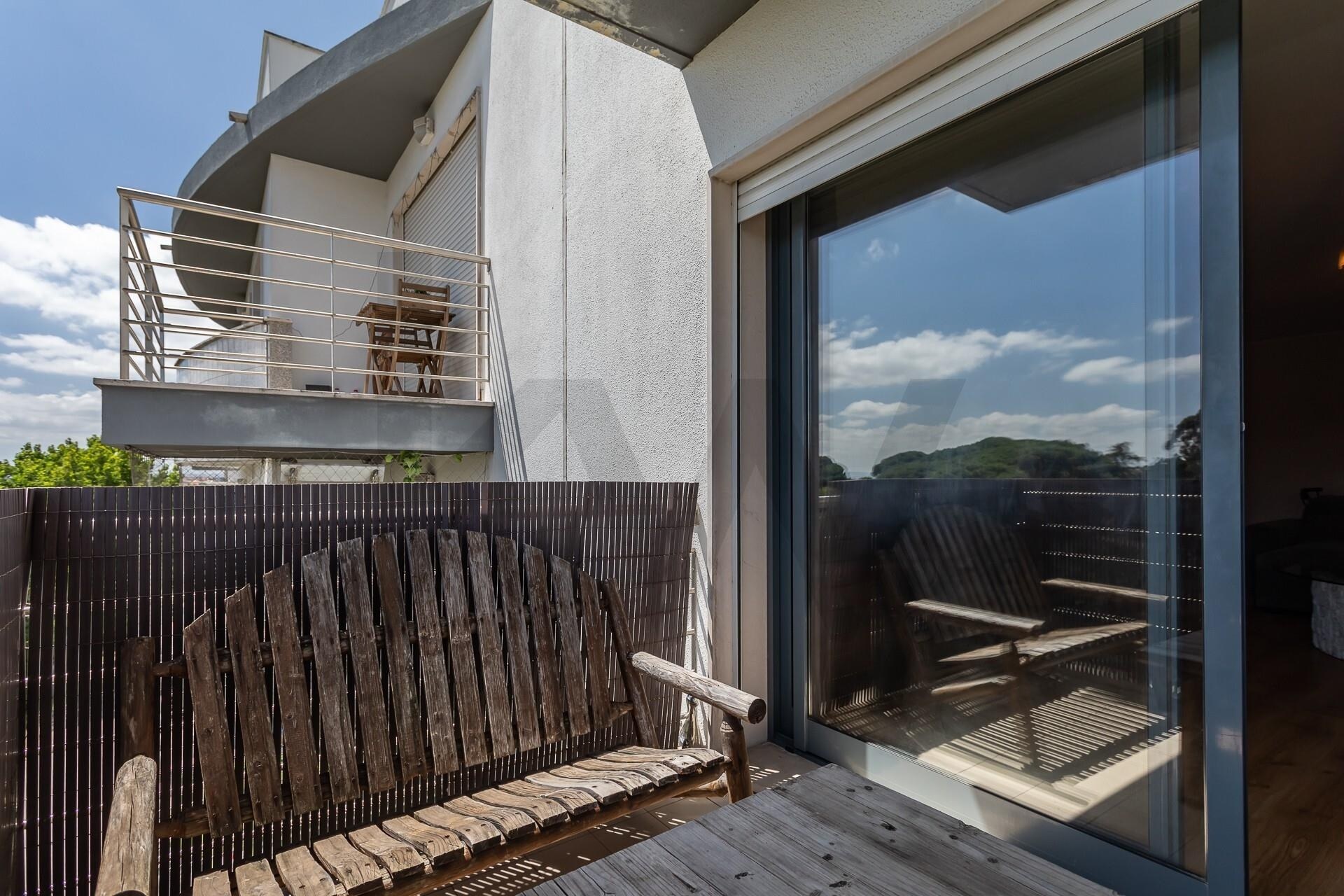 Apartamento T3 à Venda em Almada - Setúbal - Portugal - 4