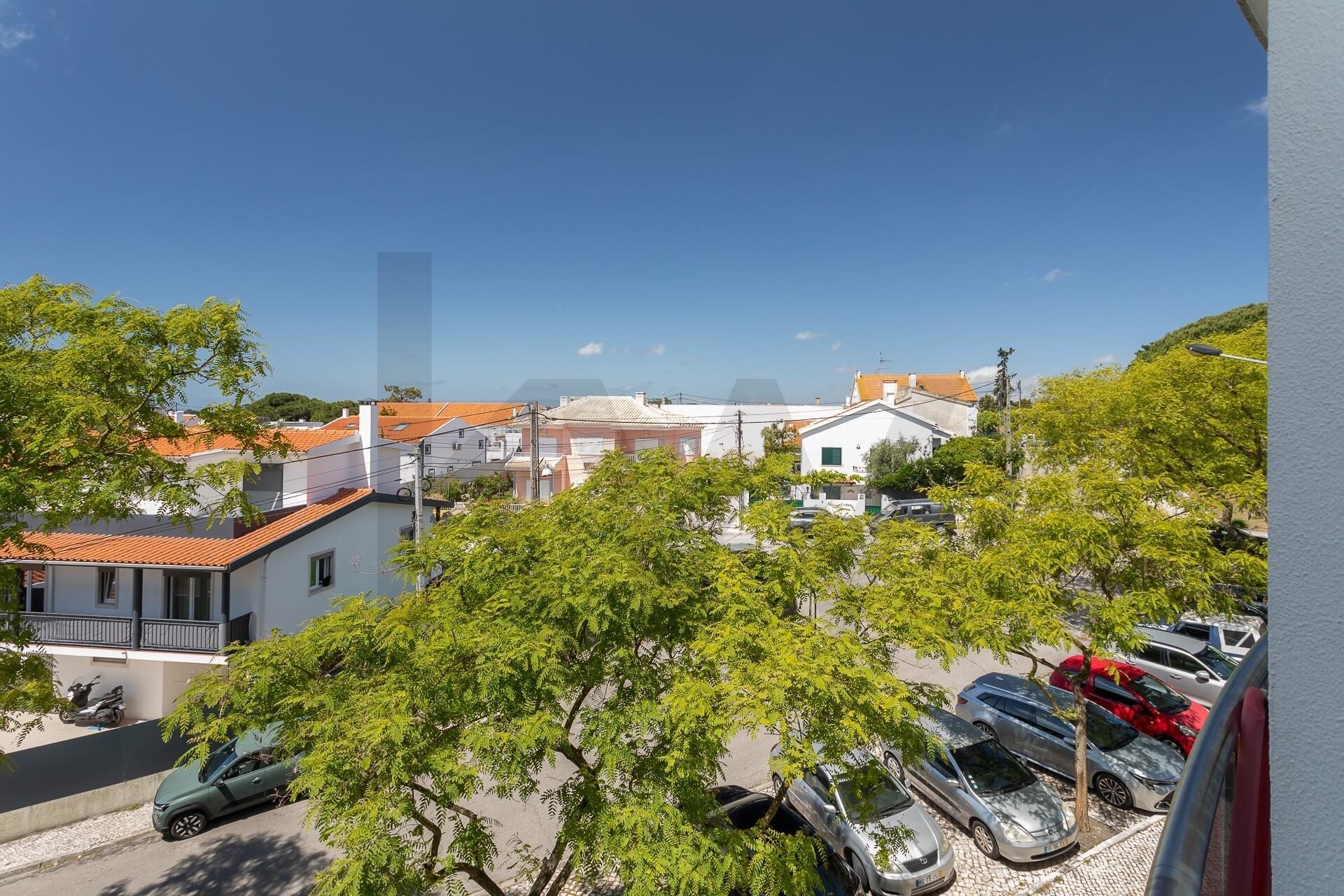 Apartamento T3 à Venda em Almada - Setúbal - Portugal - 7