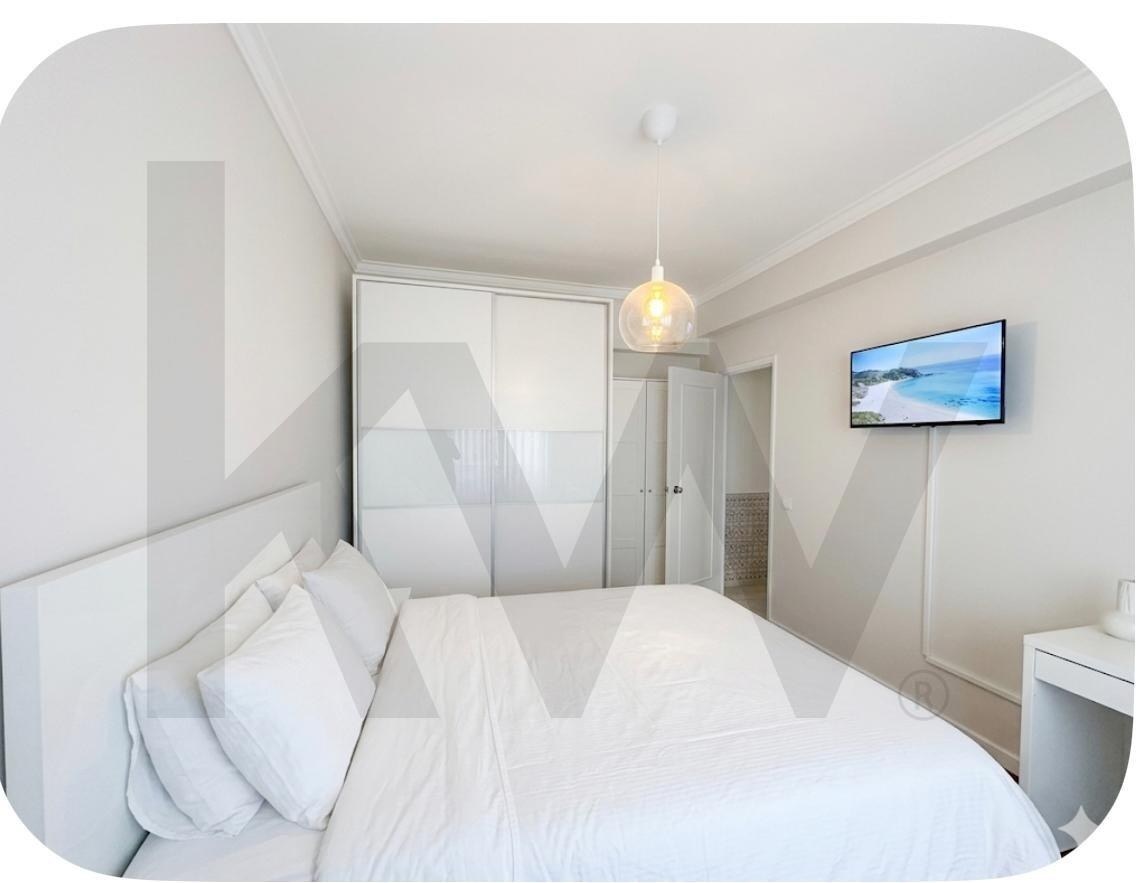 Apartamento T3 à Venda em Almada - Setúbal - Portugal - 6