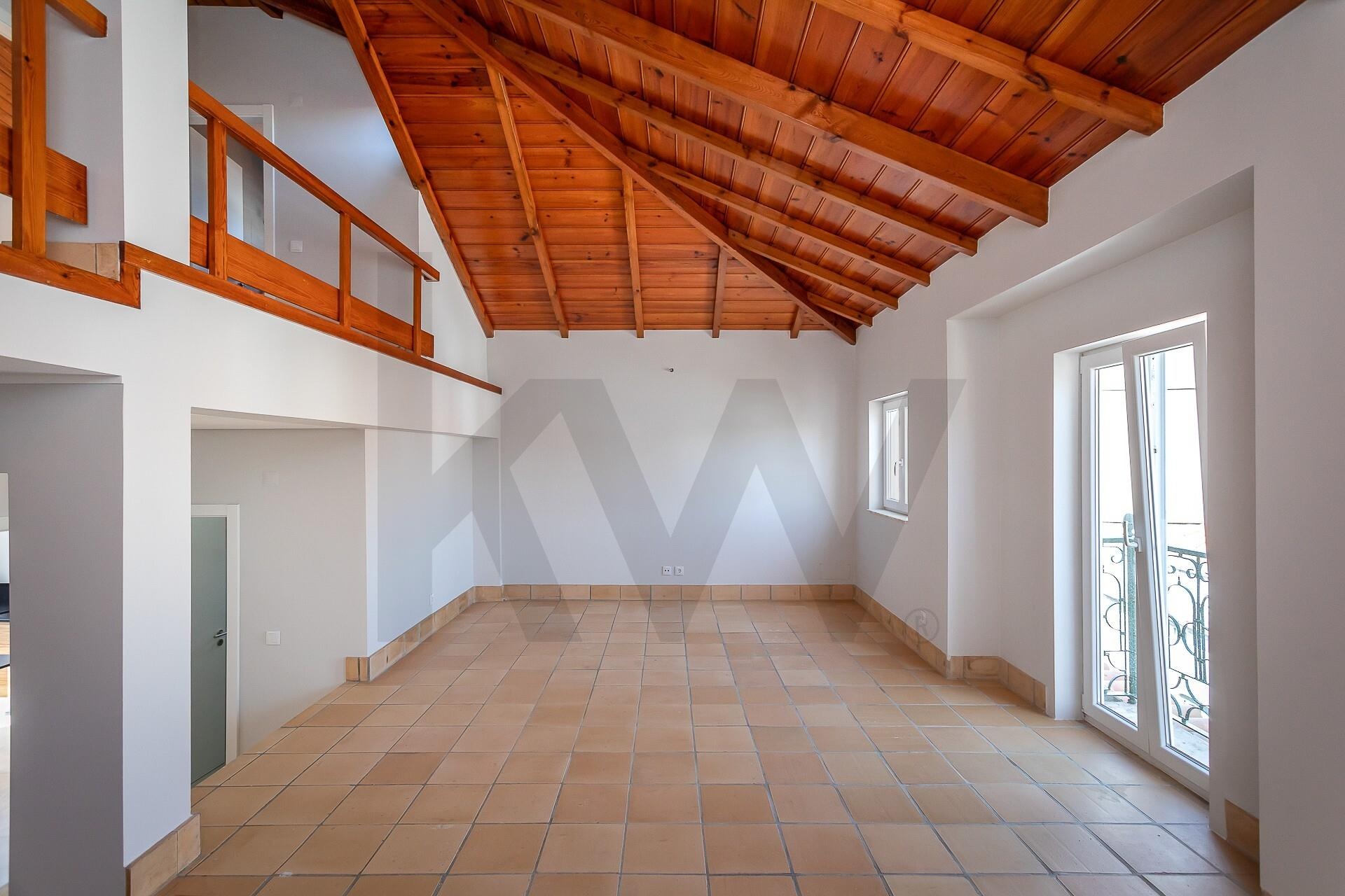 Apartamento T3 à Venda em Almada - Setúbal - Portugal - 5