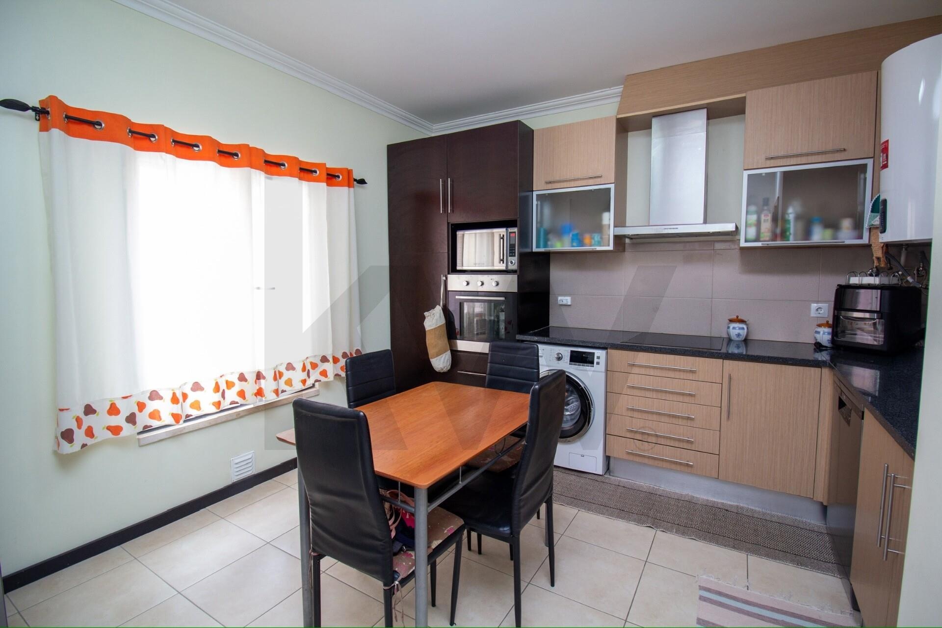 Apartamento T3 à Venda em Almeirim - Santarém - Portugal - 2