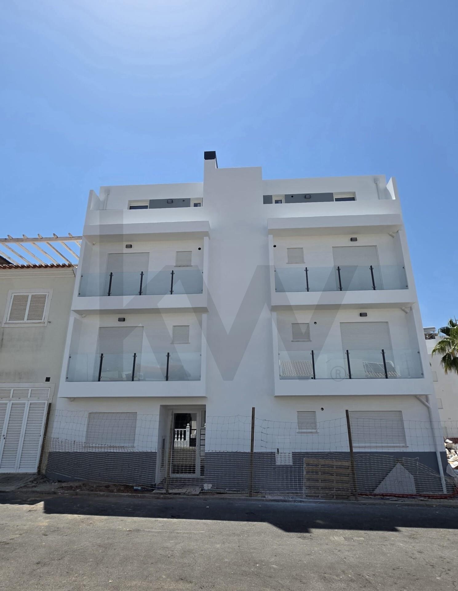 Apartamento T3 na Planta à Venda em Altura - Algarve - Portugal - 2
