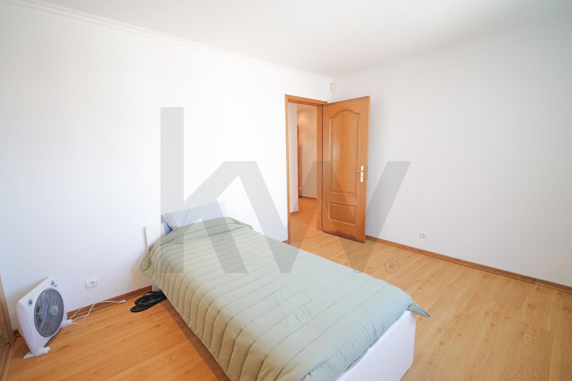 Apartamento T3 à Venda em Barreiro - Setúbal - Portugal - 2