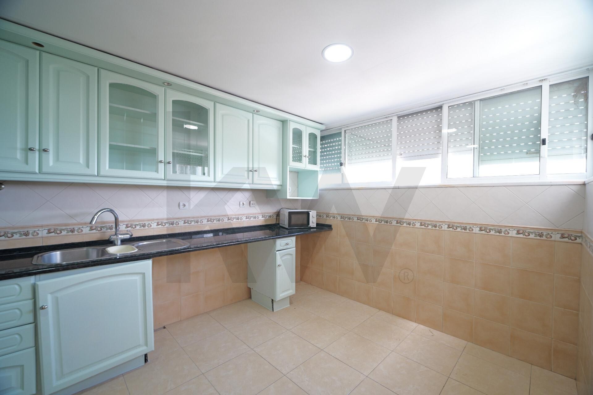 Apartamento T3 à Venda em Barreiro - Setúbal - Portugal - 7