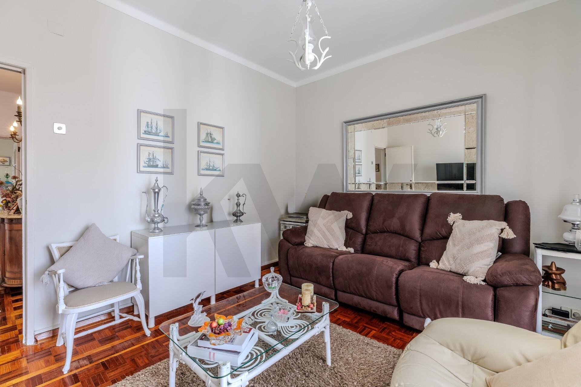 Apartamento T3 à Venda em Barreiro - Setúbal - Portugal - 2