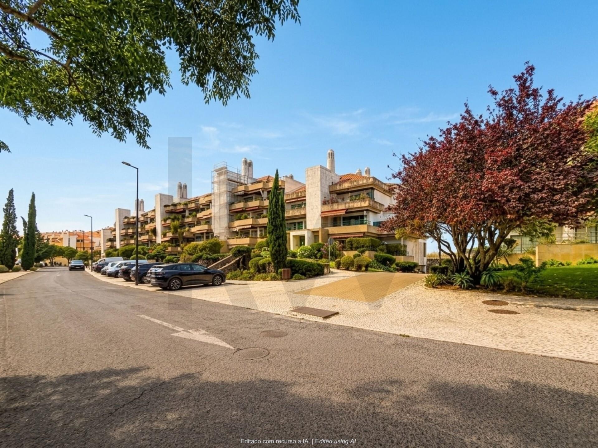 Apartamento T3 à Venda em Belas - Lisboa - Portugal - 2