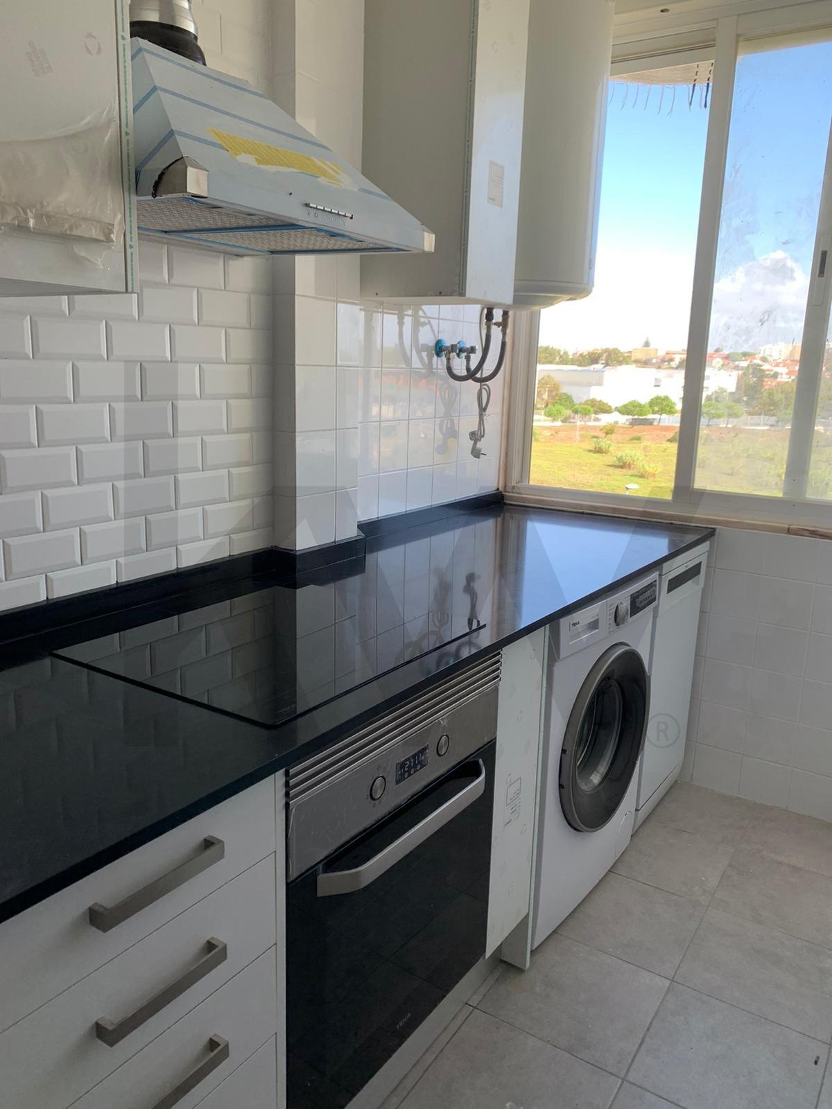 Apartamento T3 à Venda em Carcavelos - Lisboa - Portugal - 1