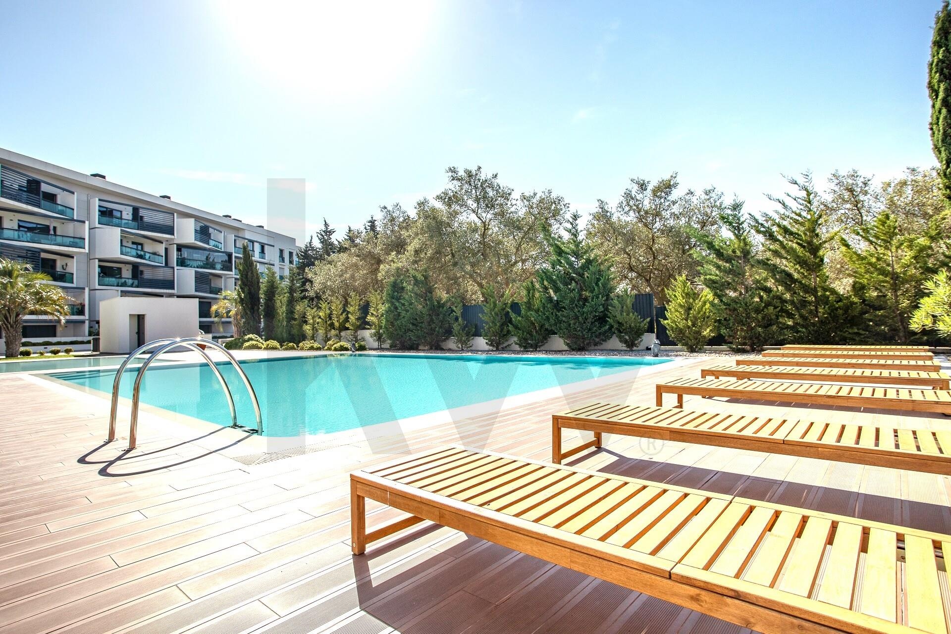 Apartamento T3 à Venda em Carcavelos - Lisboa - Portugal - 2