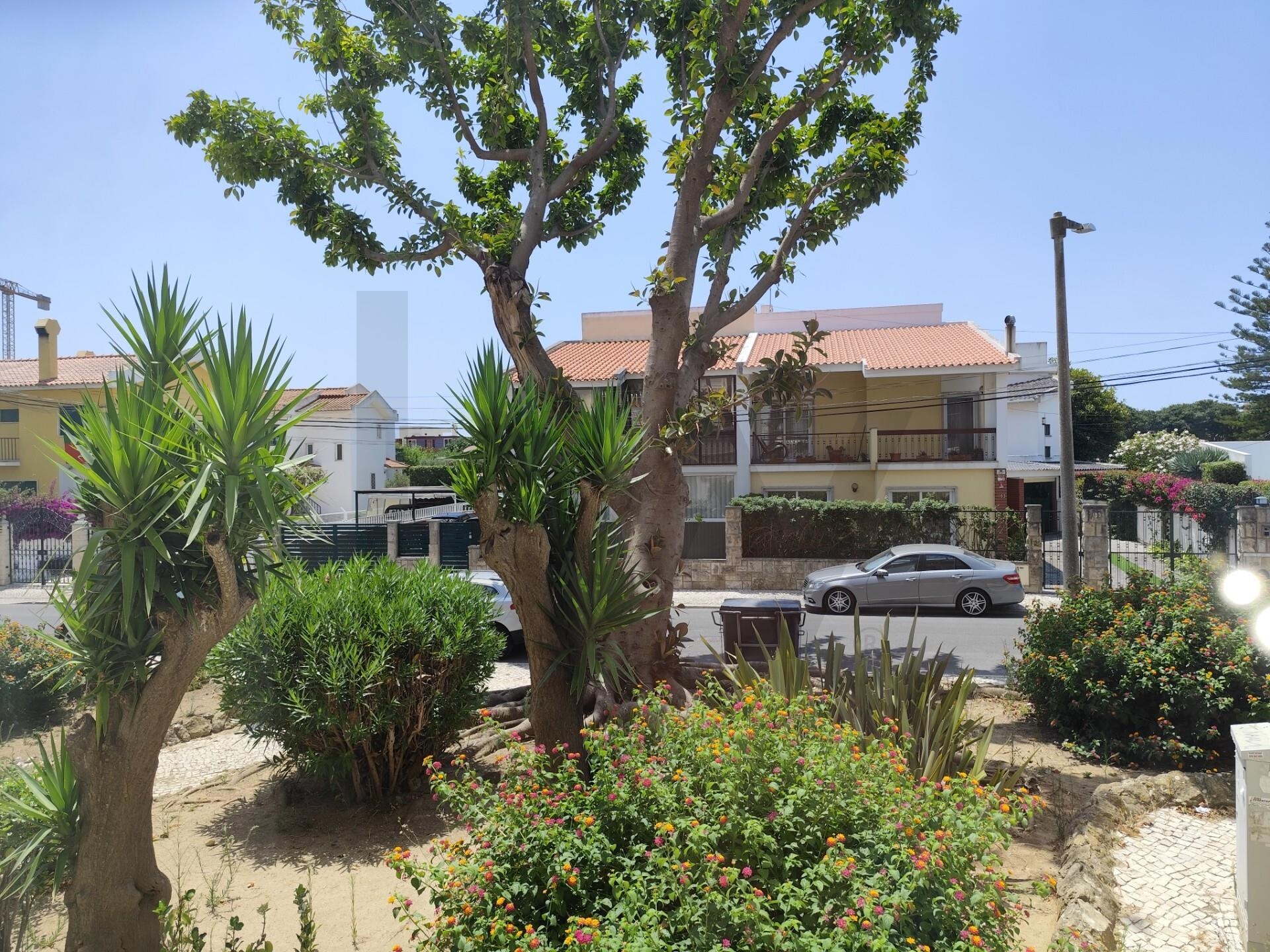 Apartamento T3 à Venda em Carcavelos - Lisboa - Portugal - 1