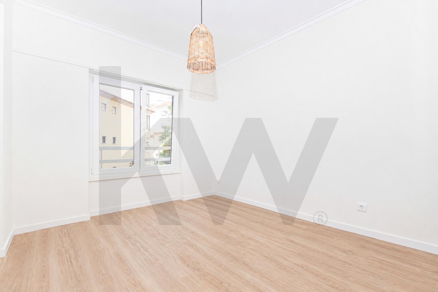 Apartamento T3 à Venda em Carcavelos - Lisboa - Portugal - 4
