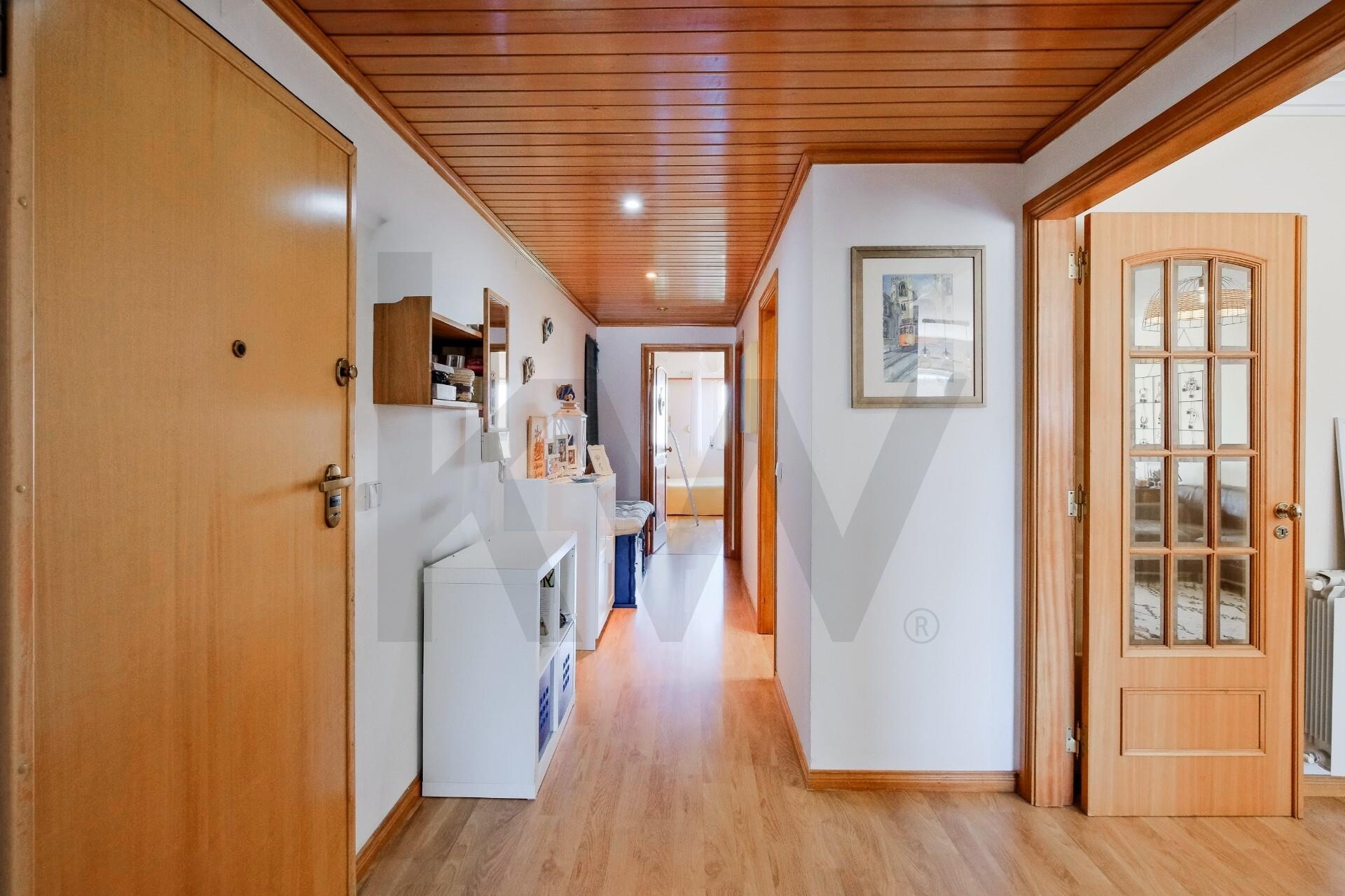 Apartamento T3 à Venda em Carcavelos - Lisboa - Portugal - 6
