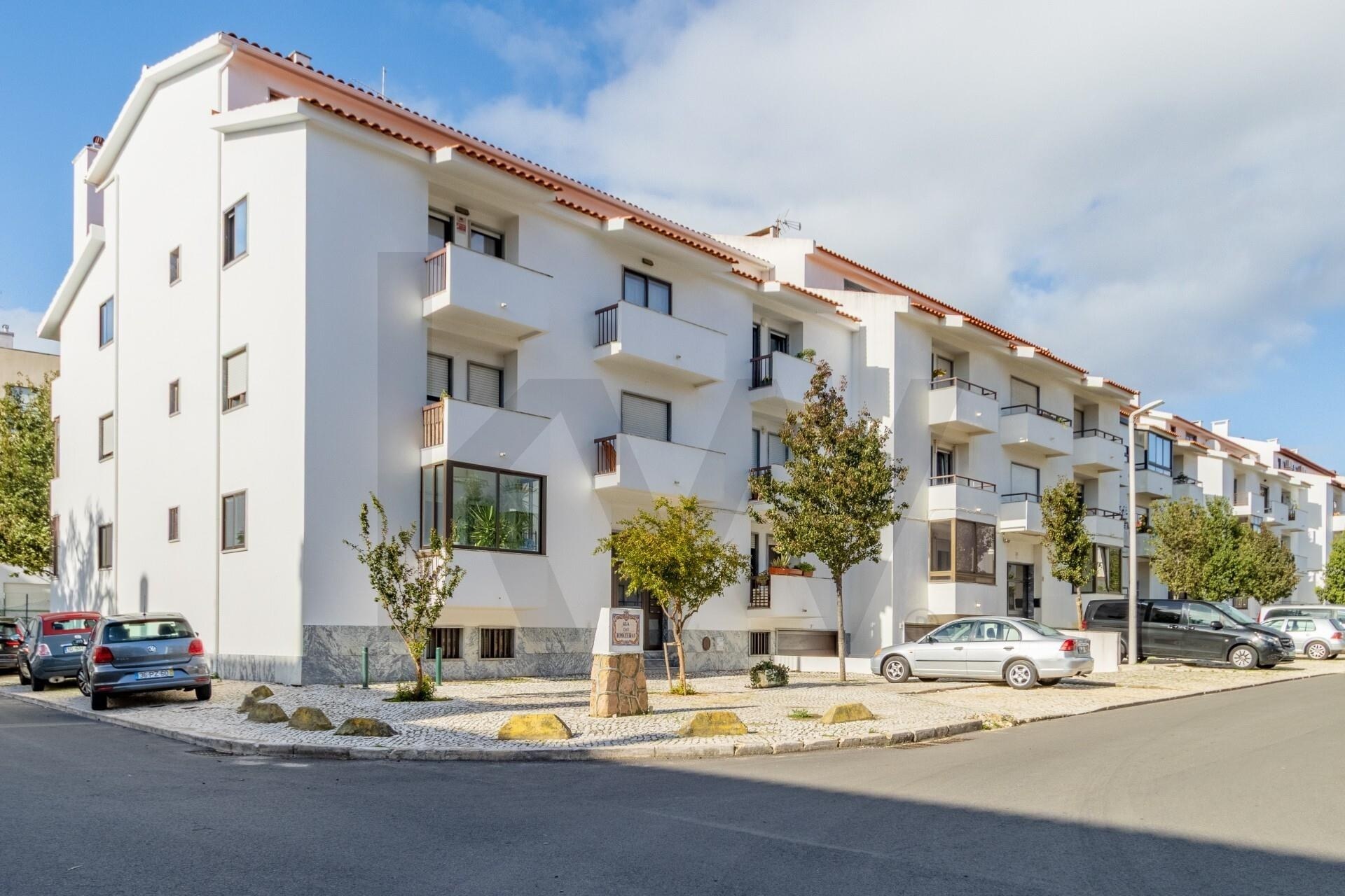 Apartamento T3 à Venda em Cascais - Lisboa - Portugal - 2