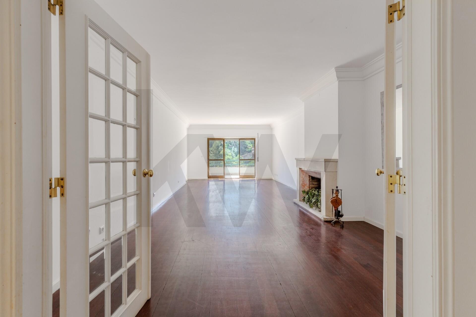 Apartamento T3 à Venda em Cascais - Lisboa - Portugal - 3